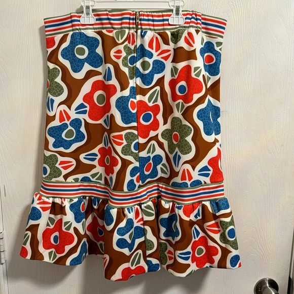 NWT Fun Bright Colored Stripes and Floral Skirt Size 0X Wide Riffled Hem Zip Up - Picture 3 of 5